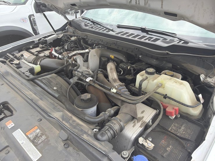 2024-ford-f550-image-25