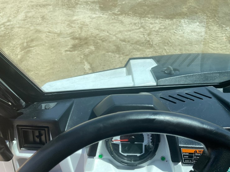 2018-bobcat-3400-image-48