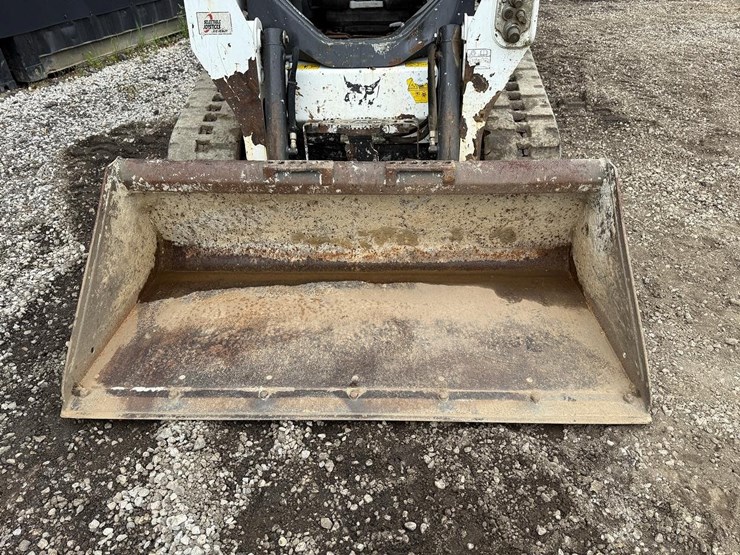 2022-bobcat-t550-image-9