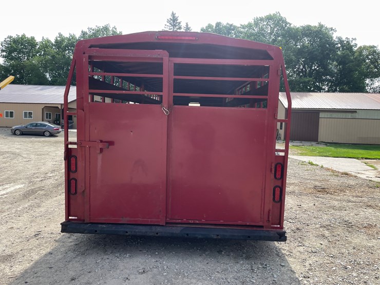 #8310-•-1997-gooseneck-cattle-hauler-trailer-(has-wi-title)-image-6
