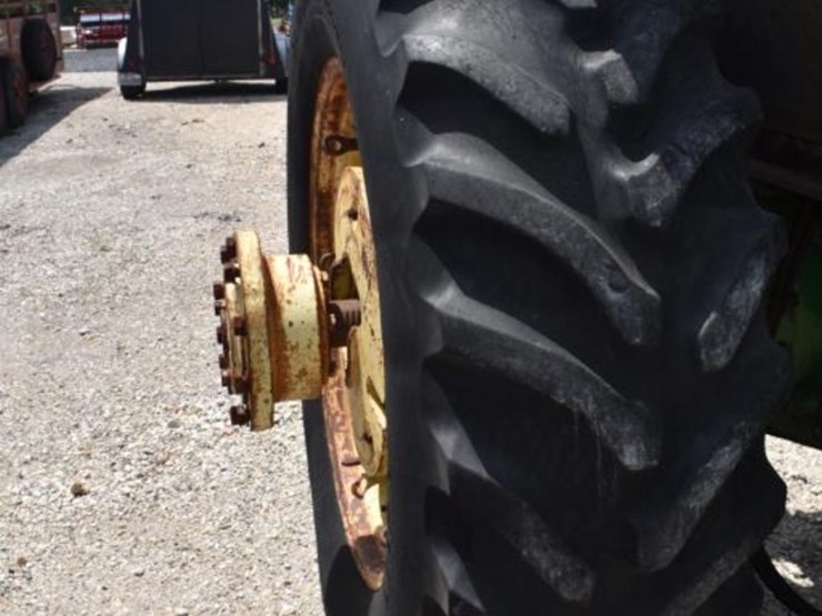 john-deere-4440-image-9