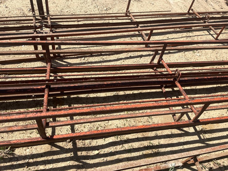 #3379-•-60'-hay-conveyer-image-19