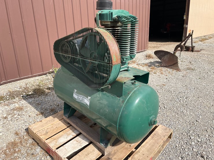#8321-•-rol-air-3-phase-air-compressor-image-4