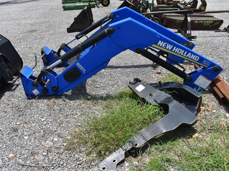 new-holland-825tl-image-6