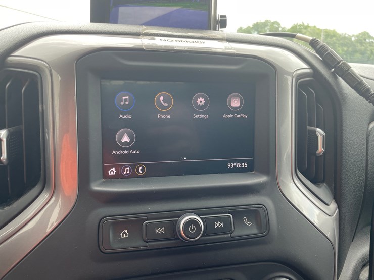 2021-chevrolet-3500-image-39