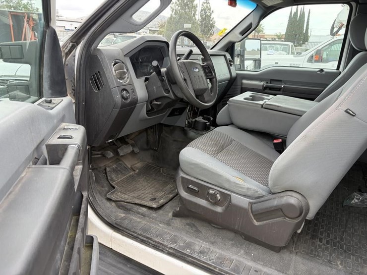 2012-ford-f250-image-13