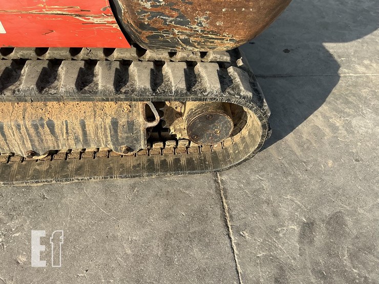 2015-kubota-kx040-4-image-9