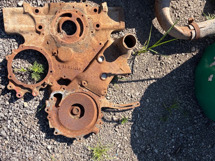 #8353-•-international-tractor-parts-image-2