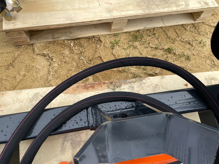 #2019-•-new-wolverine-skid-steer-auger-drive-and-bit-attachment-image-15
