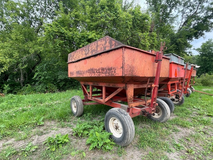 #8315-•-knowles-g900-feed-wagon-gravity-box-image-4