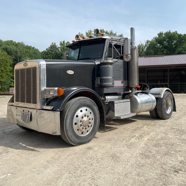 PETERBILT 379