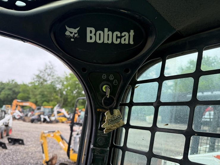 2015-bobcat-t650-image-23