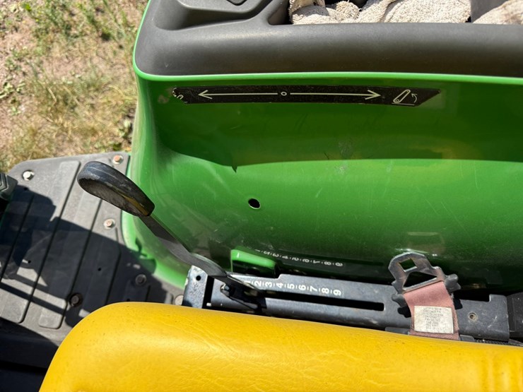 john-deere-3032e-image-56