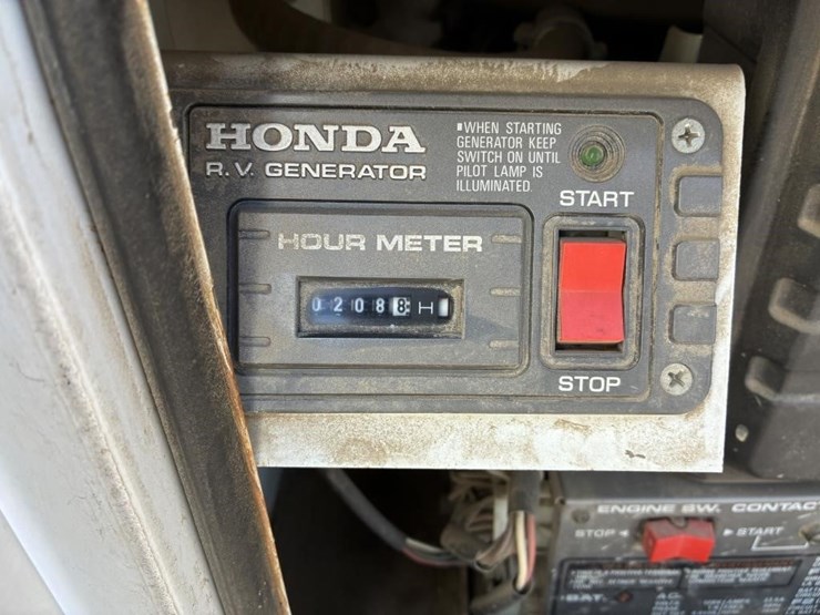 2002-ford-f550-image-14