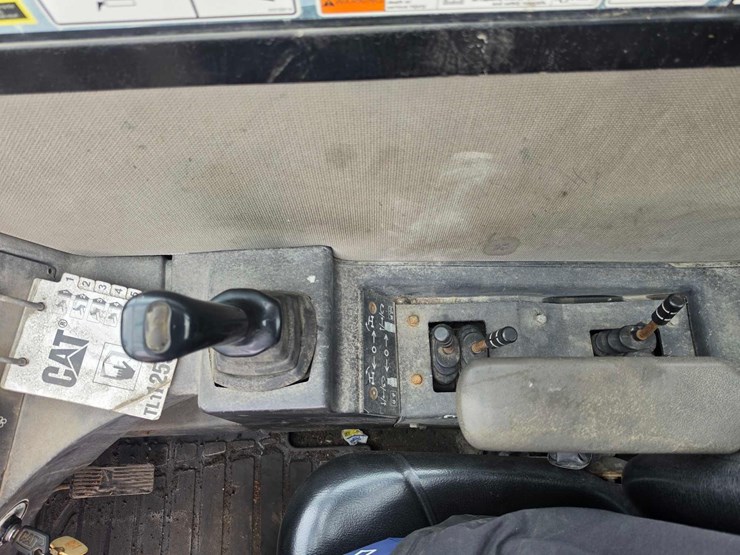caterpillar-tl1255c-image-13