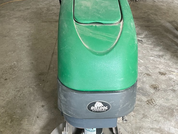 #10716-•-bulldog-wd20-floor-scrubber-image-2
