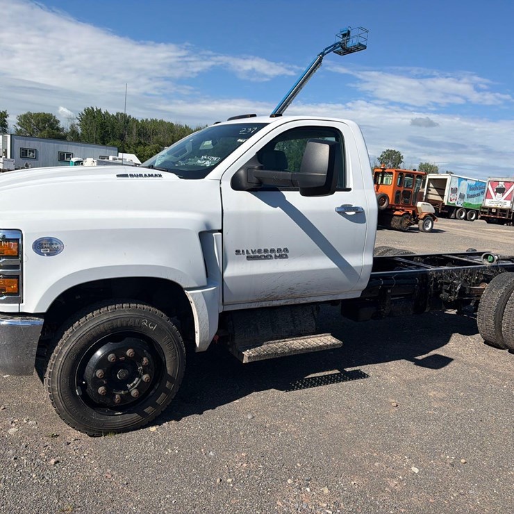CHEVROLET 6500