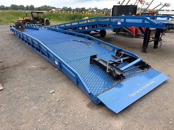new-dcqy-15-15-ton-loading-ramp-image-1
