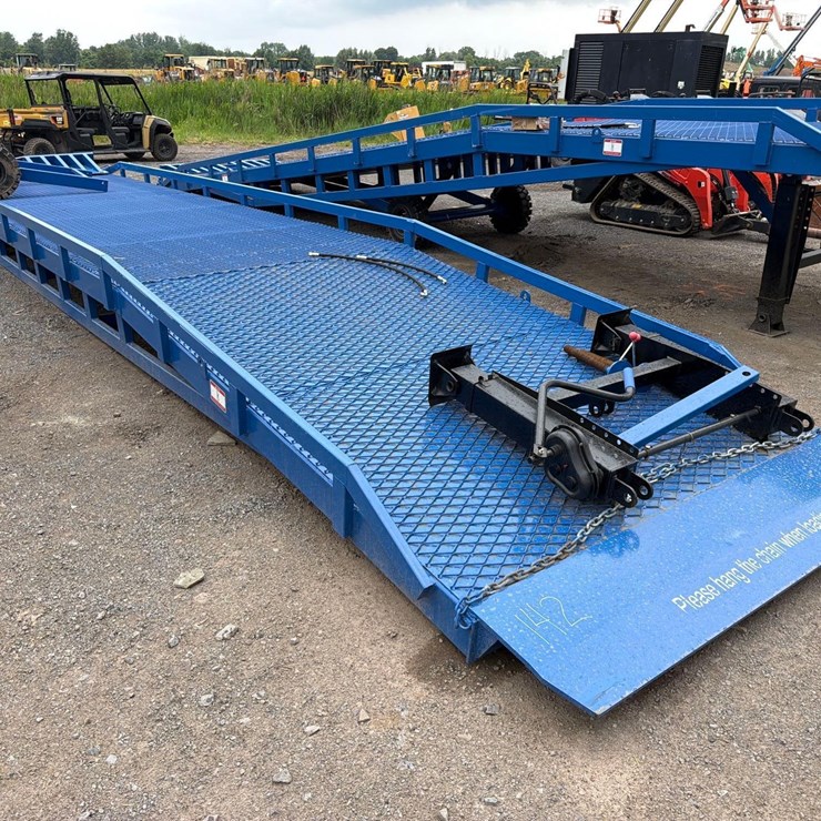 NEW DCQY-15 15 TON LOADING RAMP