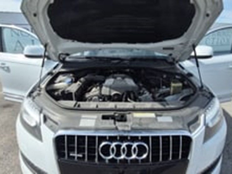2014-audi-q7-image-9