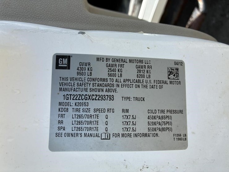 2012-gmc-sierra-2500-image-25