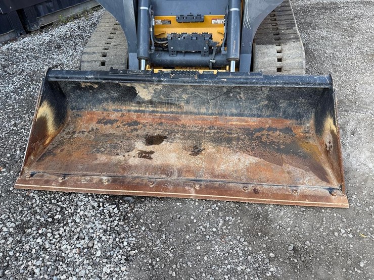 2023-deere-333g-image-9