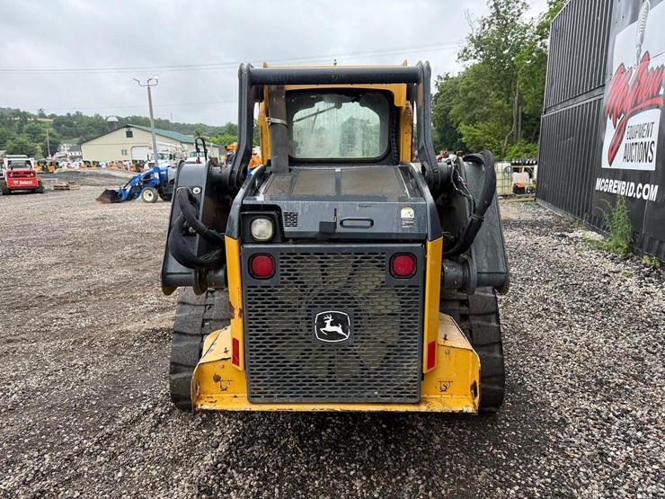 2018-deere-323e-image-3