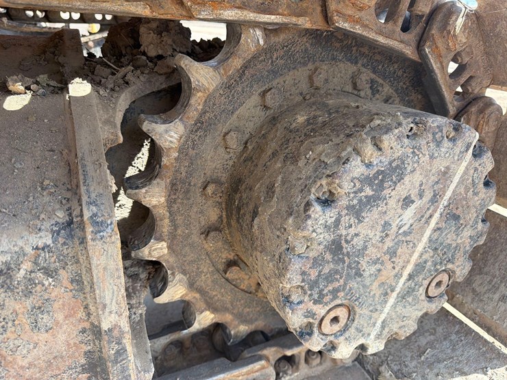 caterpillar-315-gc-image-10