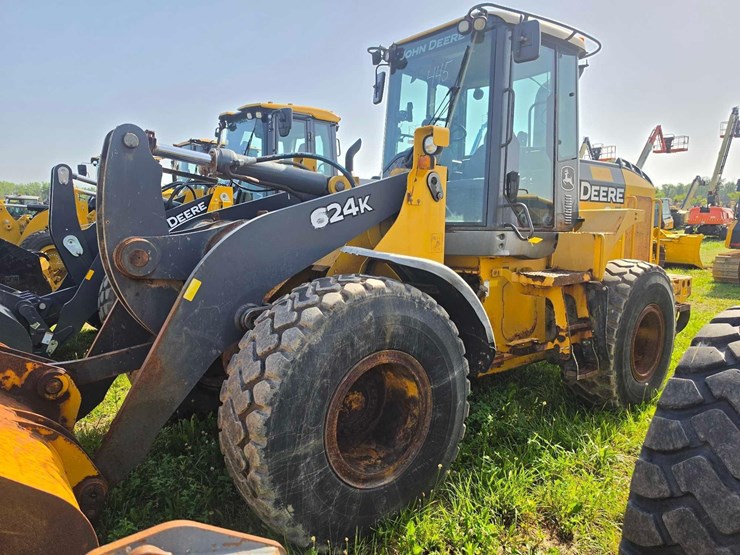 deere-624k-image-2