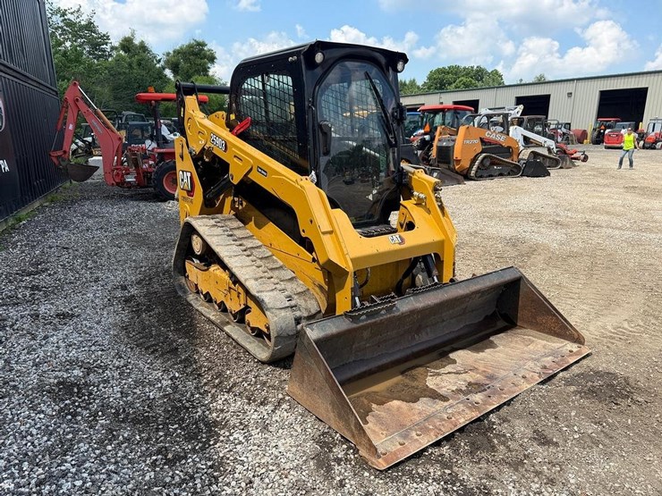 2021-caterpillar-259d3-image-6