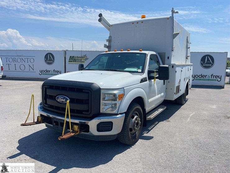 2011-ford-f350-image-1
