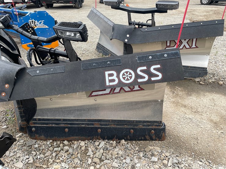 #4871-•-2022-boss-9'2"-stainless-dxt-v-plow-image-2