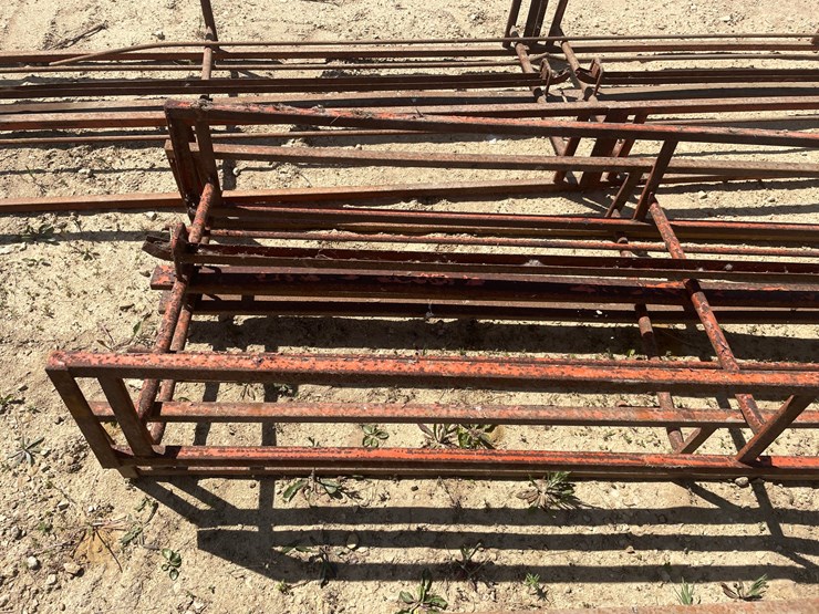 #3379-•-60'-hay-conveyer-image-18