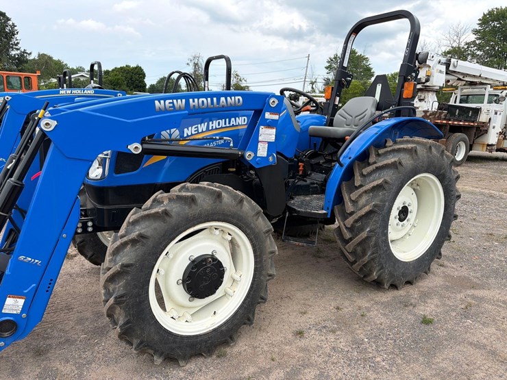 new-holland-workmaster-70-image-2