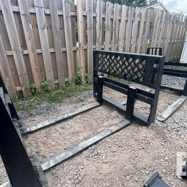 WILDCAT 48" PALLET FORKS