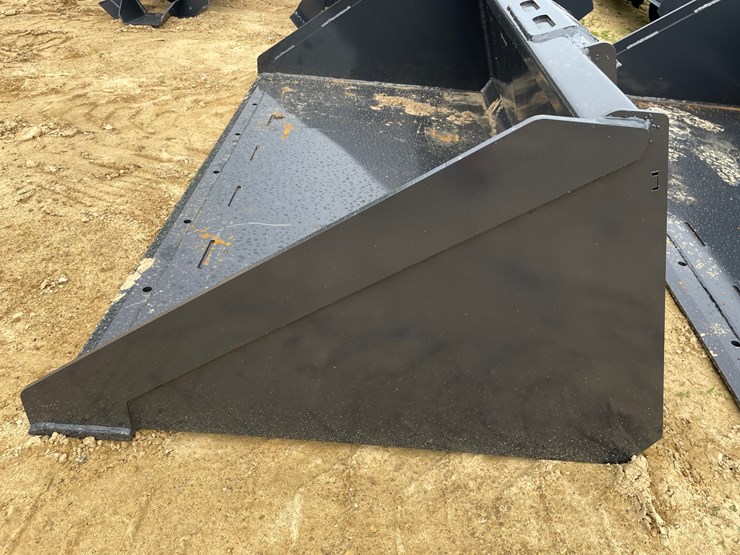 #2028-•-new-wolverine-skid-steer-66"-bucket-image-11