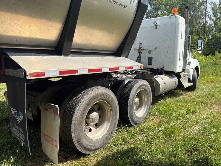 2021-kenworth-t880-image-4