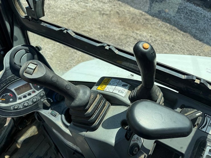 2021-bobcat-e35i-image-26