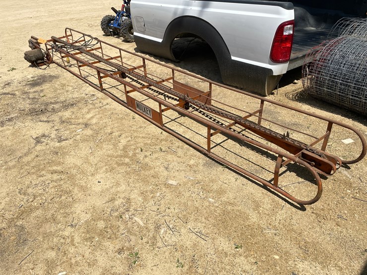 #3454-•-mulkey-16'-hay-conveyer-image-1