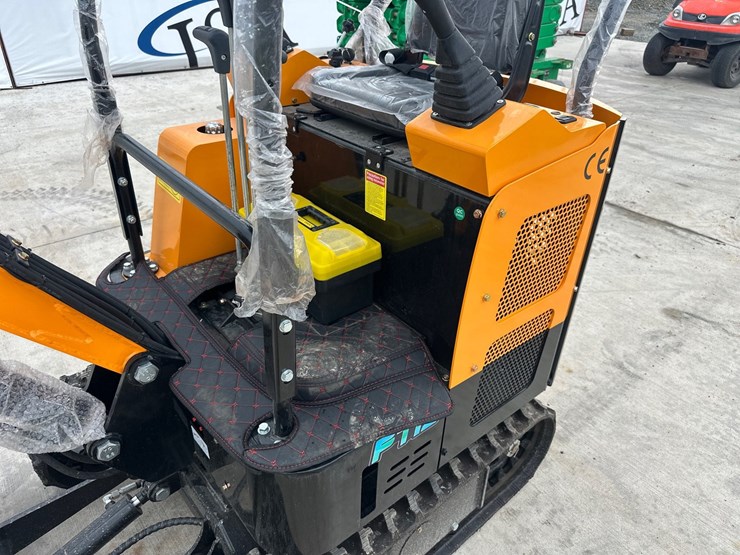 #5091-•-unused-future-ft15-mini-excavator-image-15