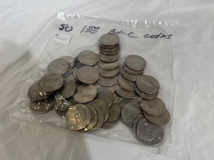 #40035-•-(50)-1776-1976-bicentennial-one-dollar-coins-image-1