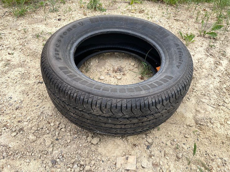 #3404-•-new-16"-firestone-tire-image-1