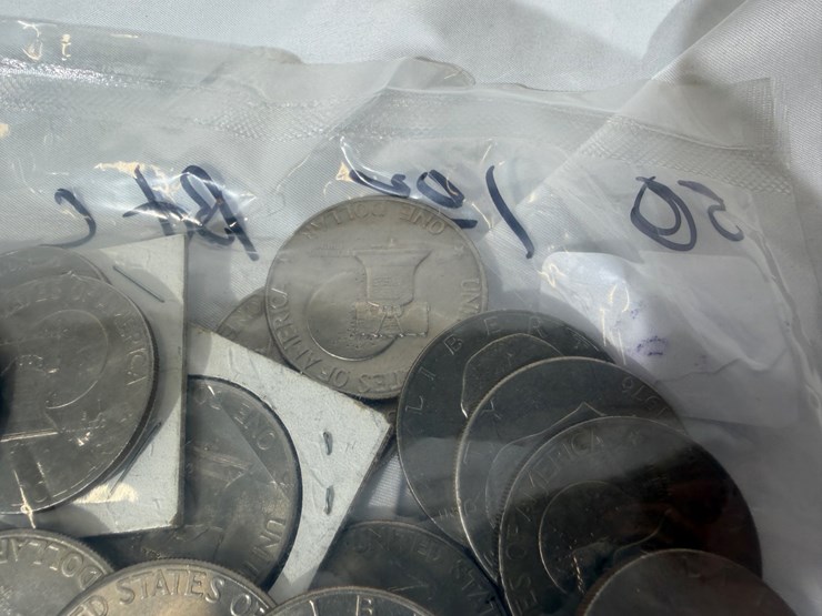 #40036-•-(50)-1776-1976-bicentennial-one-dollar-coins-image-16