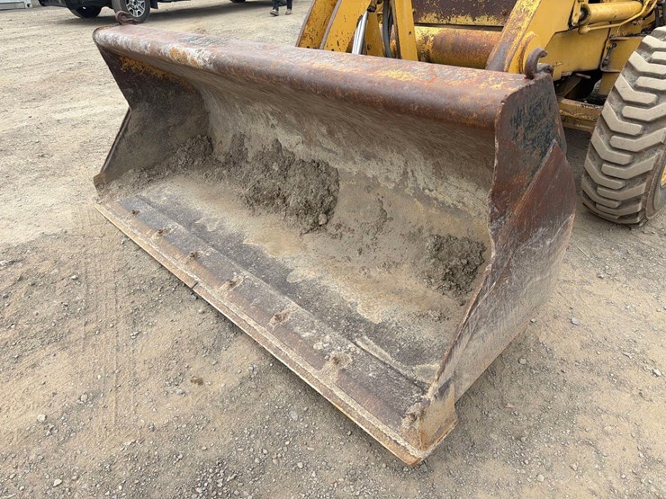 caterpillar-416b-image-15