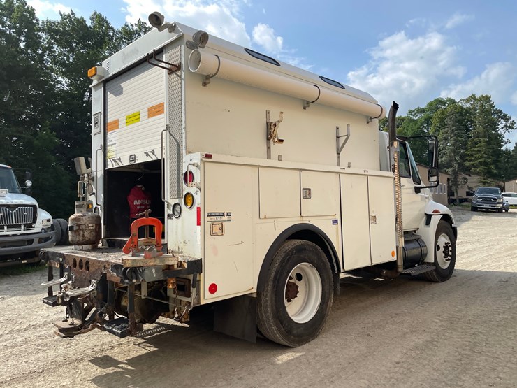 2010-international-durastar-4400-image-5