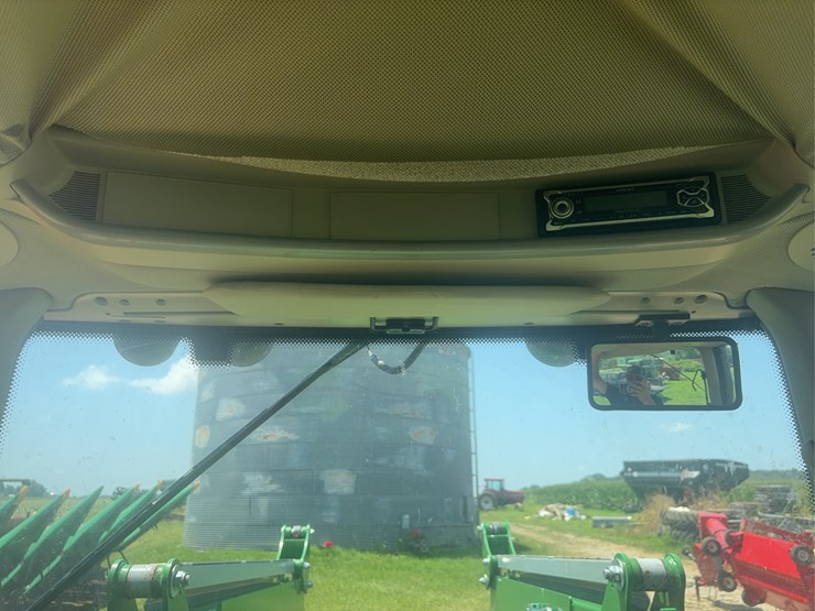 john-deere-6820-image-17