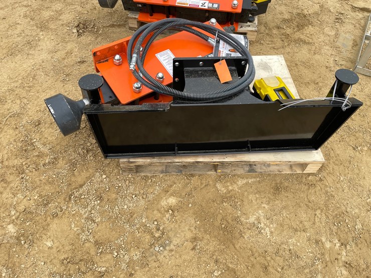 #2054-•-new-wolverine-skid-steer-post-hole-driver-image-5