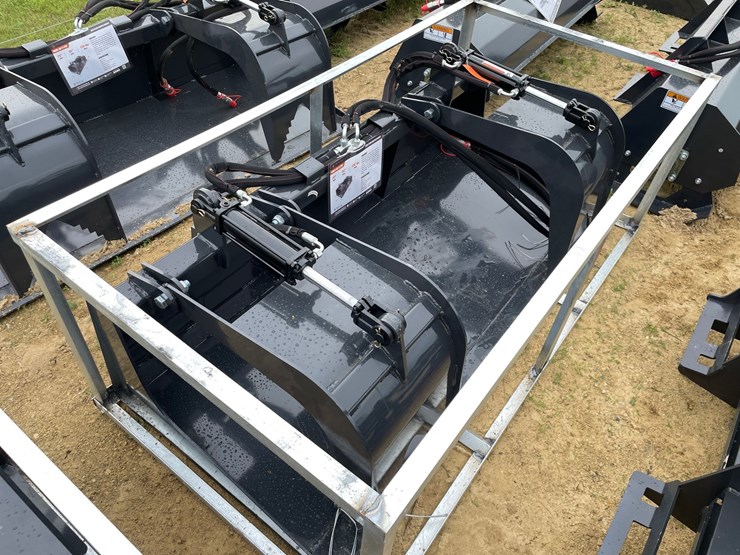#2038-•-new-wolverine-skid-steer-grapple-bucket-image-3