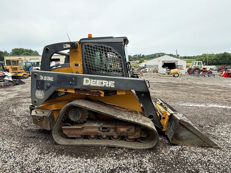 deere-333e-image-5