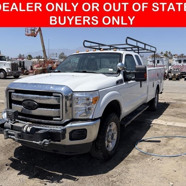 2011 FORD F350